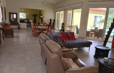 NGAPAROU VILLA À VENDRE SUR 2000 M²