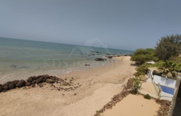 TERRAIN PIEDS DANS L’EAU À VENDRE À GUEREO
